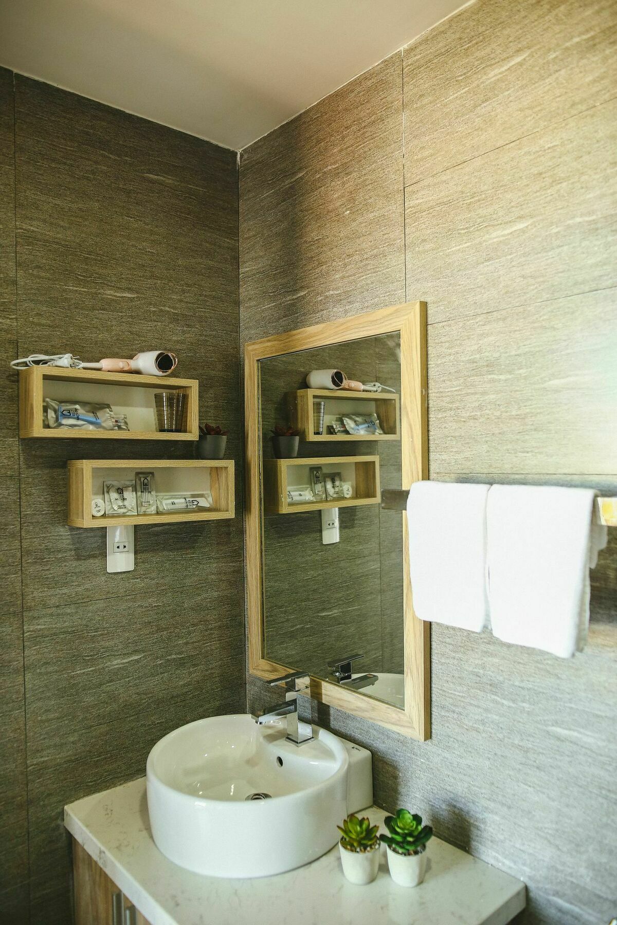 Red Hotel Дананг Экстерьер фото