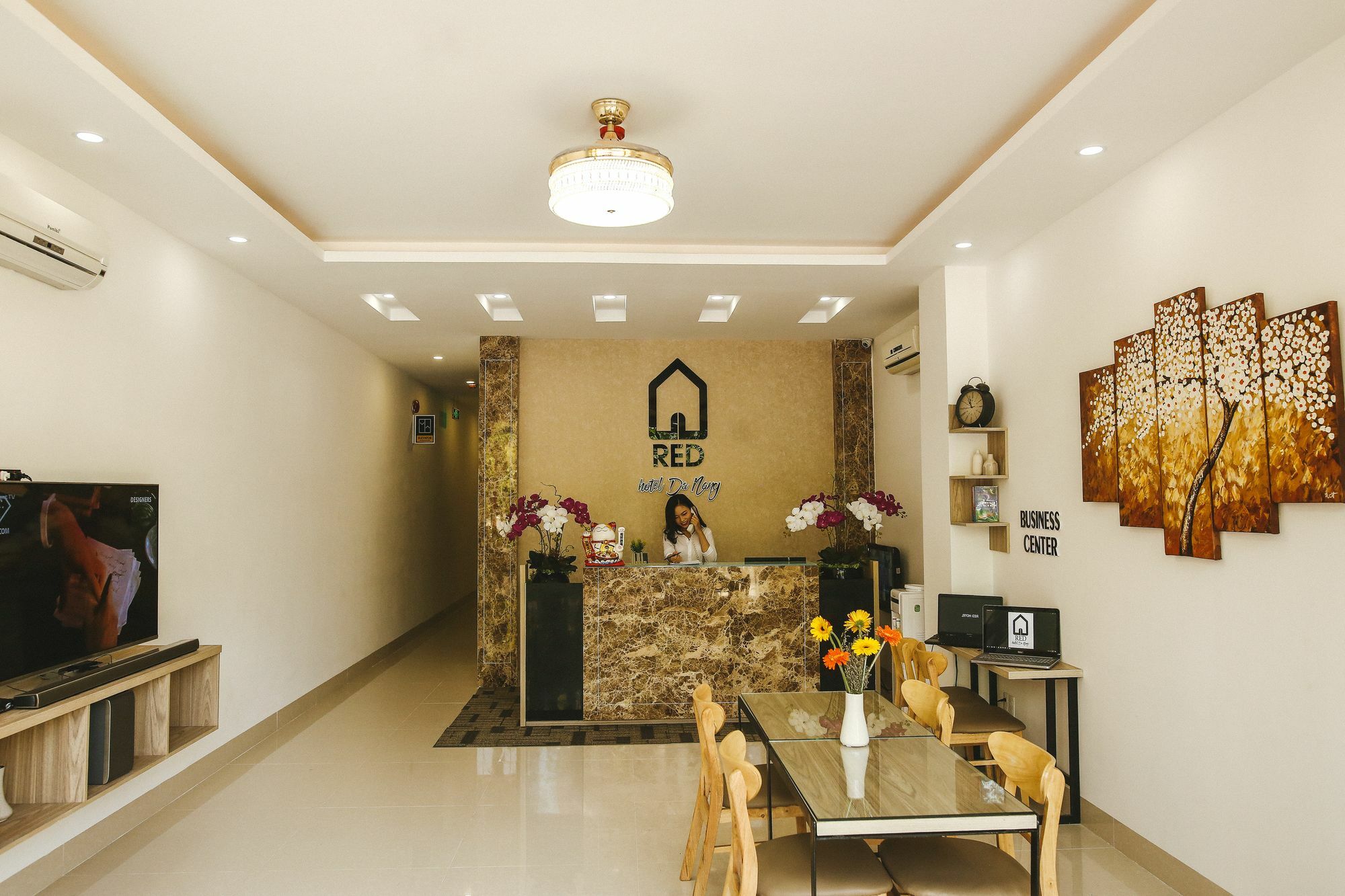 Red Hotel Дананг Экстерьер фото